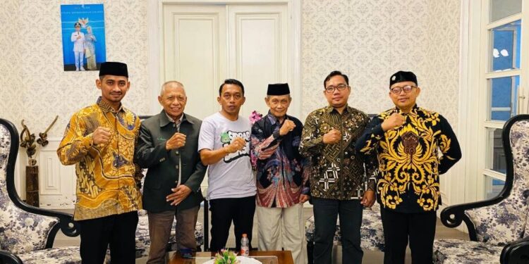 Pengurus harian DPD LDII Kabupaten Sidenreng Rappang (Sidrap) beraudiensi dengan Bupati Sidrap Syaharuddin Alrif di Rumah Jabatan Bupati Sidrap. Foto: LINES.