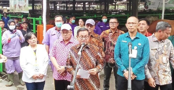 DPW LDII DKI Jakarta menerima hibah hewan kurban dari Gubernur DKI Jakarta, Pramono Anung Wibowo. Foto: LINES.
