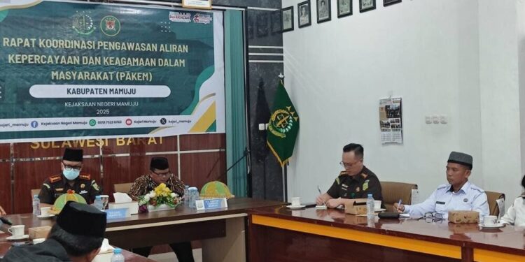 DPD LDII Kabupaten Mamuju menghadiri Rapat Koordinasi (Rakor) Pengawasan Aliran Kepercayaan dan Keagamaan dalam Masyarakat yang digelar Kejari. Foto: LINES.