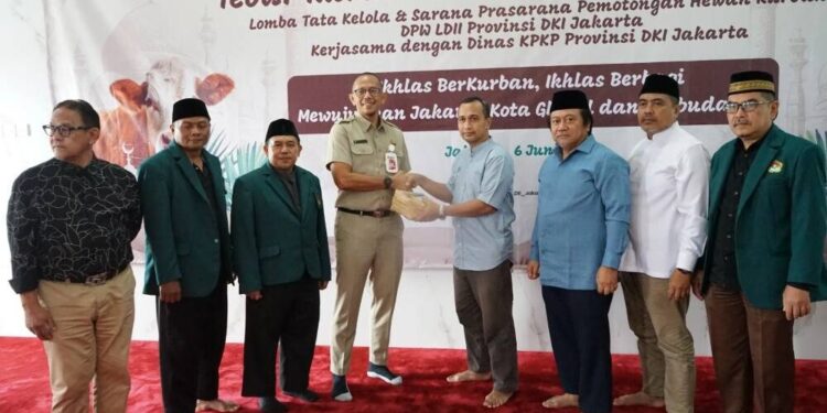 DPW LDII Jakarta peringati Idul Adha dengan  penyelenggaraan lomba tata kelola sarana dan prasarana pemotongan hewan kurban bekerja sama dengan Dinas KPKP Jakarta. Foto: LINES.