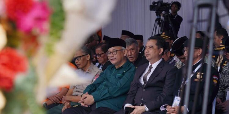 Ketum DPP LDII KH Chriswanto menghadiri peresmian gedung baru PP Senkom Mitra Polri oleh Wapres. Foto: LINES.