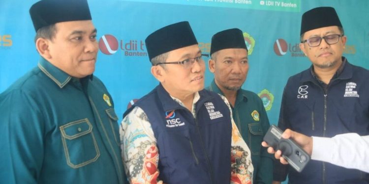 DPW LDII Provinsi Banten memperkuat konsolidasi organisasi dengan menghadirkan jajaran DPP LDII, sekaligus menggelar aksi penanaman pohon. Foto: LINES