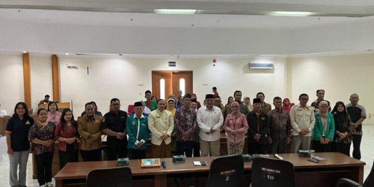 adan Kesatuan Bangsa dan Politik (Bakesbangpol) Kabupaten Gunungkidul menggelar program Sekolah Penggerak Kerukunan. Kegiatan ini berlangsung selama tiga hari, mulai 24 hingga 26 Juni 2025 di Cyka Raya Hotel, Wonosari, Gunungkidul. Foto: LINES