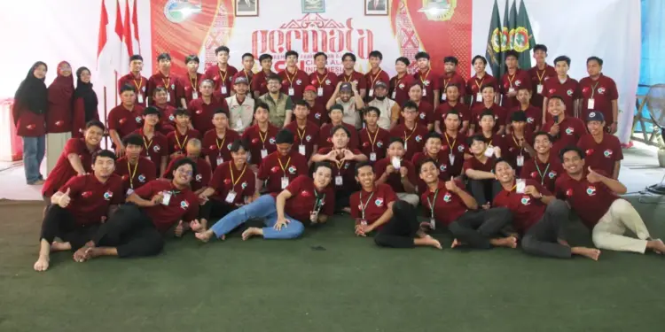 Generasi muda LDII Kota Bontang mengikuti Perkemahan Cinta Alam Indonesia (CAI) ke-46 yang digelar sejak Jumat hingga Minggu, 25–27 Juli 2025, di Pondok Harmoni, Kelurahan Gunung Telihan, Kecamatan Bontang Barat, Kota Bontang, Kalimantan Timur. Foto: LINES