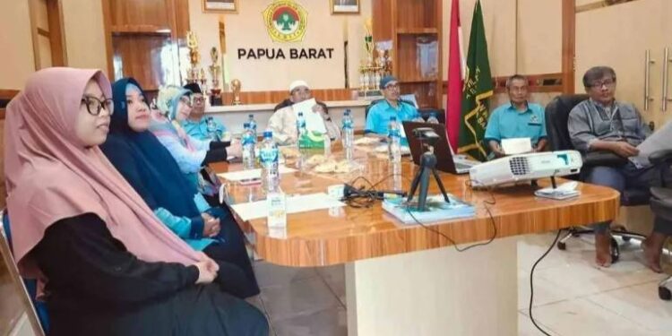 PPG Kabupaten Manokwari bersama DPD LDII Manokwari dan Papua Barat mengikuti kegiatan evaluasi dan monitoring.