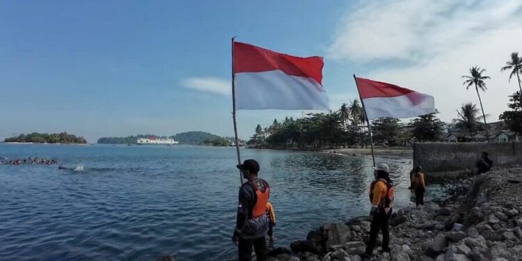 Satuan Komunitas Sekawan Persada Nusantara (Sako SPN) Provinsi Banten bersama Kwartir Ranting Daerah (Kwarda) Banten mengadakan konservasi terumbu karang. Foto: LINES.