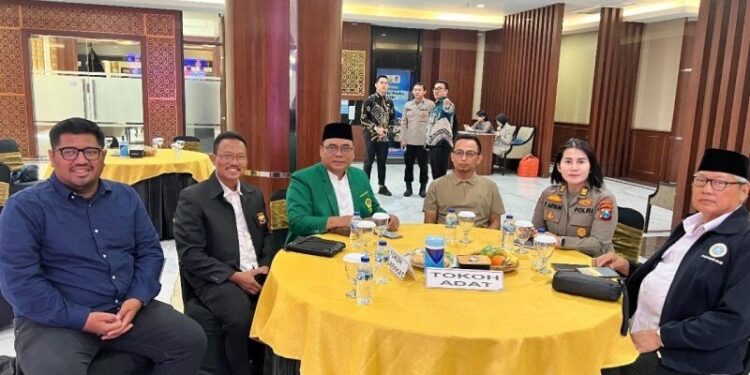 Tim Komisi Kepolisian Nasional (Kompolnas) melaksanakan monitoring dan evaluasi di Polda Jawa Timur. Foto: LINES.