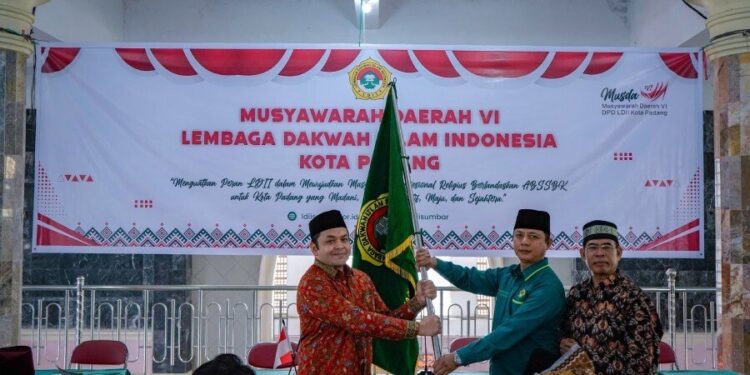 Musyawarah Daerah (Musda) VI LDII Kota Padang menetapkan pimpinan baru untuk masa bakti 2025-2030. Foto: LINES.