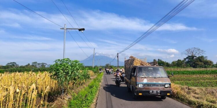 Suasana Dukuh Sribit, Klaten, Jawa Tengah di pagi hari. Lahan-lahan persawahan dan kebun di dukuh tersebut terancam pembangunan pabrik dan perumahan. (Foto. Ludhy)