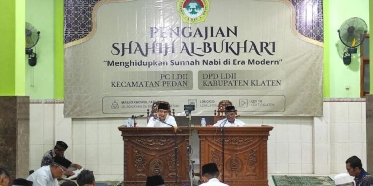 LDII Pedan menyelenggarakan Pengajian Akbar Kitab Sahih Bukhari. Foto: LINES.