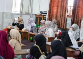 Ajak Remaja Putri Kenali Kesehatan Reproduksi, LDII Bali Undang Pakar Kesehatan