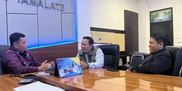 DPD LDII Kota Makassar audiensi dengan Camat Tamalate Emil Yudianto Tadjuddin. Foto: LINES.