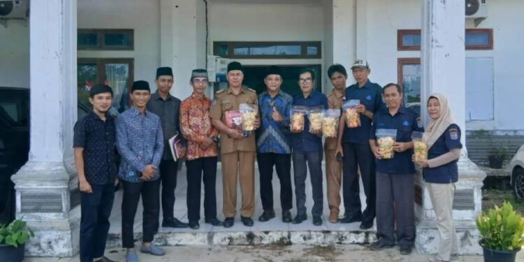 DPD LDII Seluma audiensi dengan Kepala Kesbangpol Seluma, Dadang Kosasi, di kantor Kesbangpol Seluma, Bengkulu. Foto: LINES.