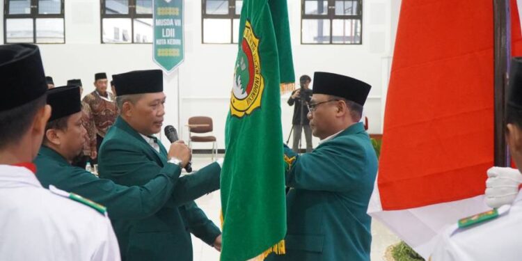 Musda) VII LDII Kota Kediri secara resmi menetapkan Agung Riyanto sebagai Ketua Dewan Pimpinan Daerah (DPD) LDII Kota Kediri. Foto: LINES.
