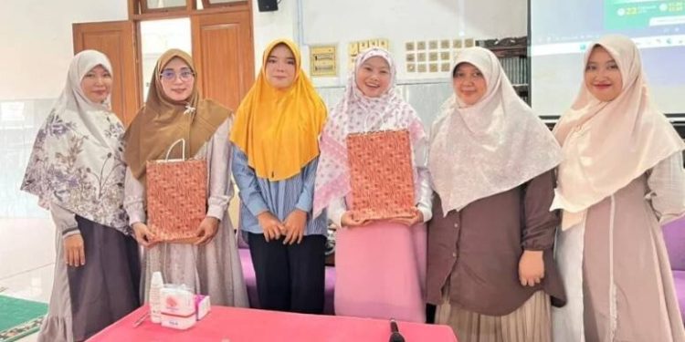 DPD LDII Kabupaten Pemalang menggelar Beauty Class di Masjid Al Huda Widodaren, Pemalang. Foto: LINES.