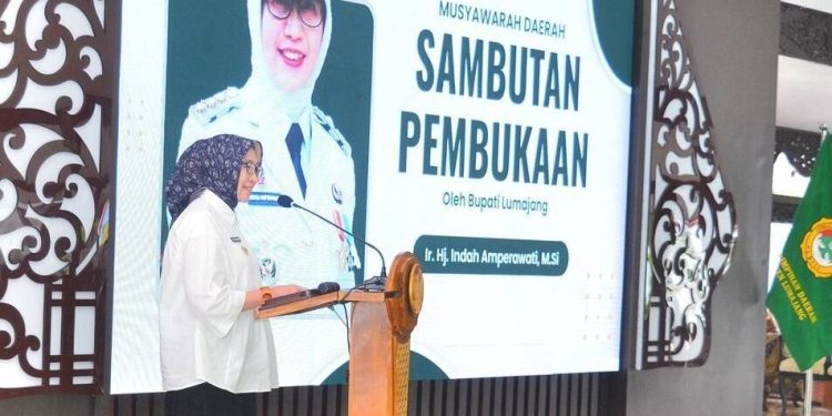 Bupati Lumajang, Indah Amperawati membuka Musyawarah Daerah (Musda) X DPD LDII Kabupaten Lumajang di Pendopo Arya Wiraraja. Foto: LINES.