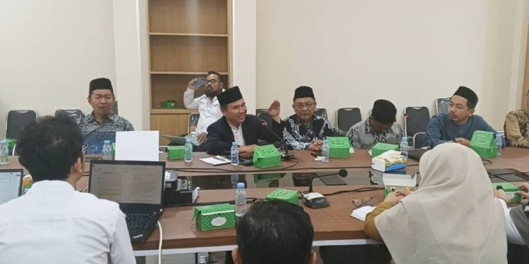 DPD LDII Kabupaten Bandung menghadiri Rapat Koordinasi Penetapan Besaran Zakat Fitrah dan Fidyah. Foto: LINES.