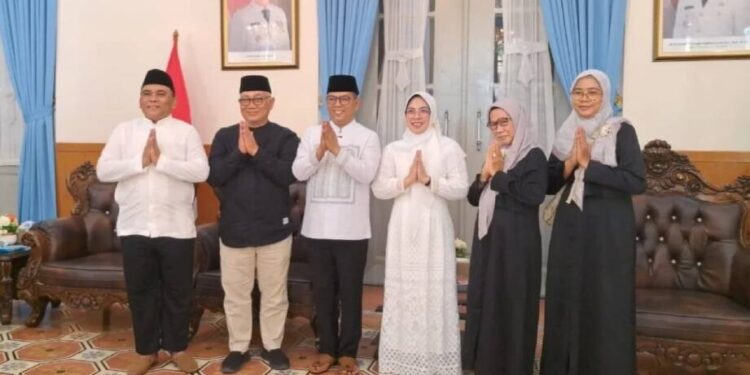 Pengurus DPW LDII Provinsi Banten menghadiri open house yang digelar Gubernur Banten, Andra Soni. Foto: LINES.
