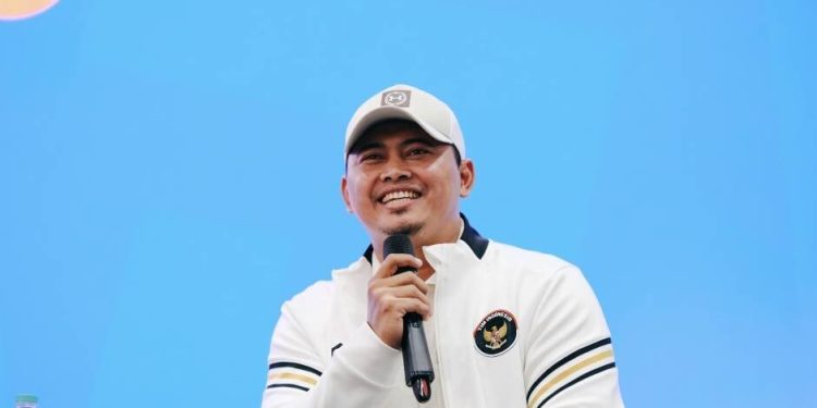 Mantan atlet pencak silat nasional, Eka Yulianto, sebagai pembicara di Talkshow GenFest Munas X LDII. Foto: LINES.