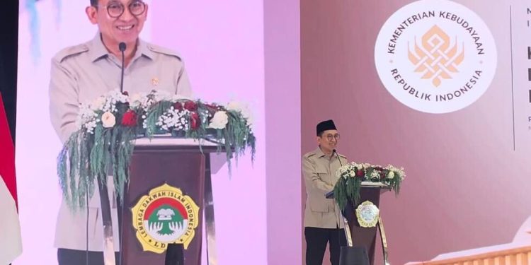 Menbud Fadli Zon menjadi pembicara pada Munas X LDII. Foto: LINES.