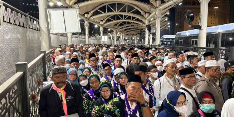 Potret antusias jemaah haji yang akan beribadah di Masjidil Haram hingga padati sejumlah terminal. Foto: MCH 2026