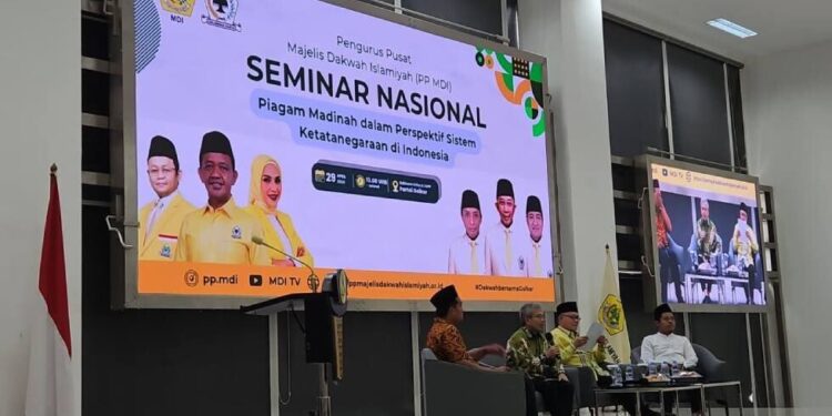 Seminar Nasional MDI menghadirkan Cendekiawan Yudi Latif sebagai pembicara. Foto: LINES.