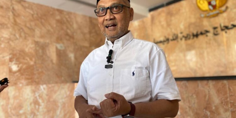 Menteri Haji dan Umrah RI KH Moch Irfan Yusuf
