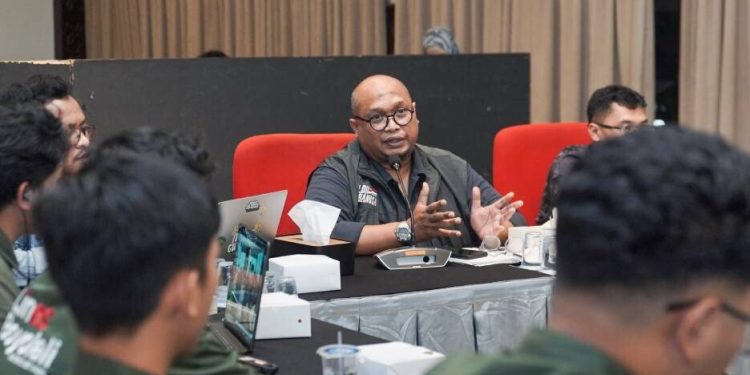 Ketua DPP LDII Rulli Kuswahyudi mengapresiasi inisiatif kru LINES Boyolali. Foto: LINES.