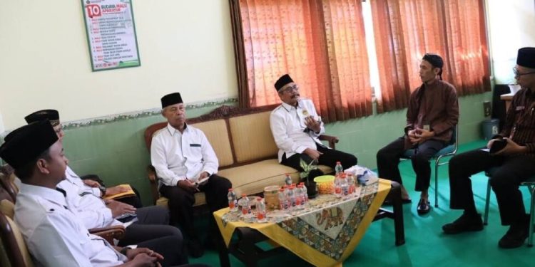 DPD LDII Kabupaten Magetan melakukan silaturrahim dengan Kementerian Agama. Foto: LINES.