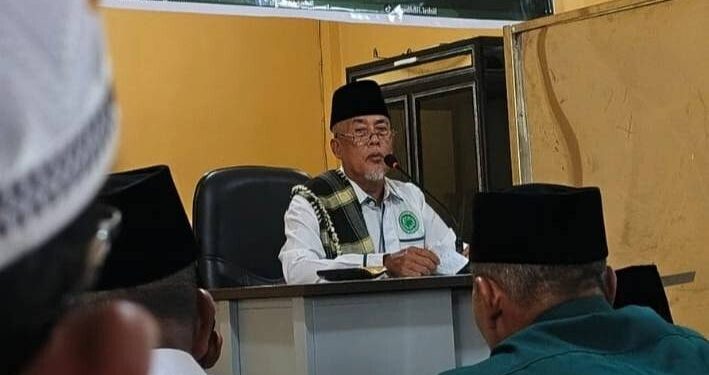 Ketua MUI Indragiri Hilir (Inhil), KH Azhari memberi tausiyah agama di hadapan peserta Pengajian Umum LDII Inhil. Foto: LINES.