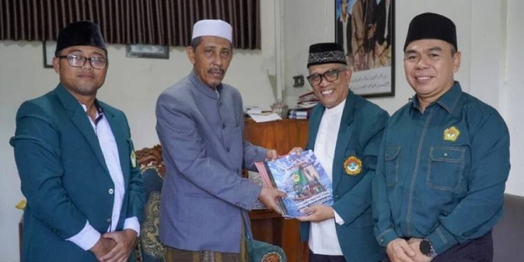LDII Kaltara Silaturrahim ke MUI. Foto: LINES.