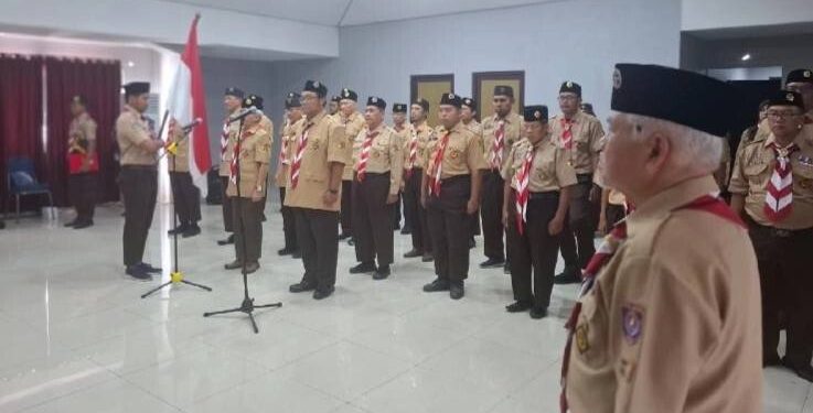 Pengurus Satuan Komunitas Pramuka (Sako) SPN DKI Jakarta mengikuti pelantikan dari Kwartir Daerah. Foto: LINES.