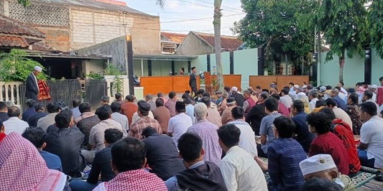 DPD LDII Kabupaten Bandung mengajak warga LDII Katapang dan Soreang meningkatkan ketakwaan lewat kurban. Foto: LINES.