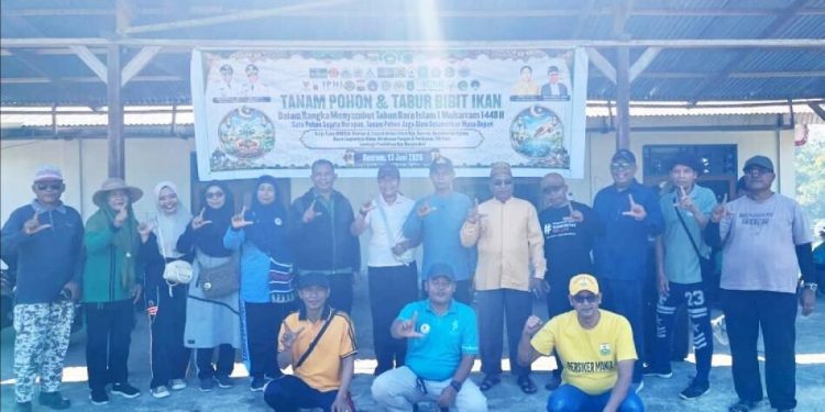DPD LDII Kabupaten Keerom berpartisipasi dalam kegiatan Tanam Pohon dan Tabur Bibit Ikan. Foto: LINES.