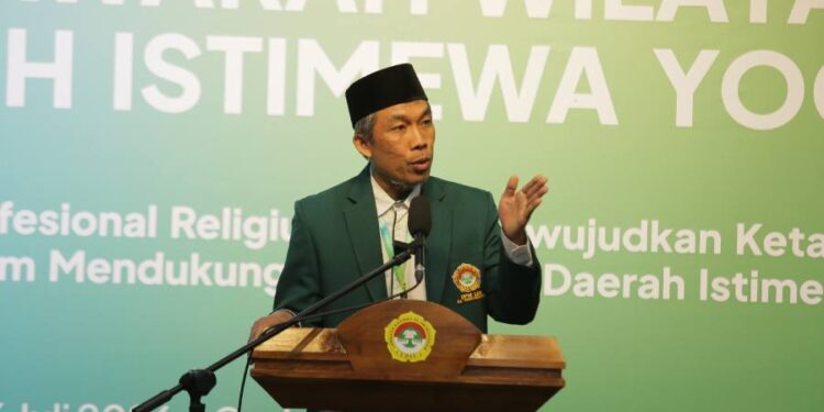 Ketua DPW LDII DIY Atus Syahbudin membuka Muswil VIII LDII DIY. Foto: LINES.