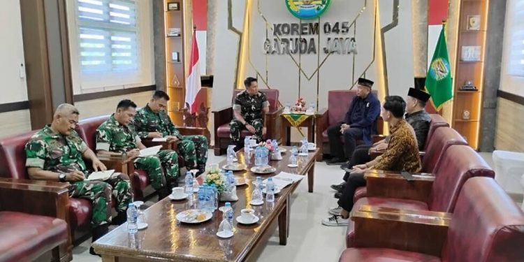 DPW LDII Kepulauan Bangka Belitung audiensi dengan Korem 045/Garuda Jaya. Foto: LINES.