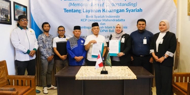 DPW LDII Bali menjalin kerja sama dengan Bank Syariah Indonesia (BSI) KCP Denpasar Mahendradata. Foto: LINES.