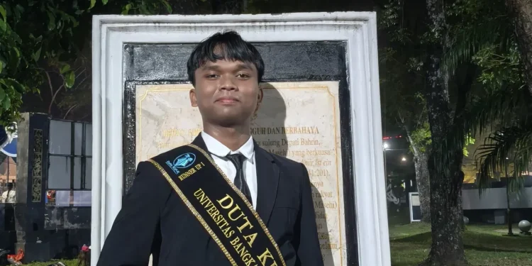 Pemuda LDII Pangkalpinang, Abdi Syukur, meraih Runner-up 1 Duta KIP-K Universitas Bangka Belitung (UBB) Tahun 2026.  Foto: LINES