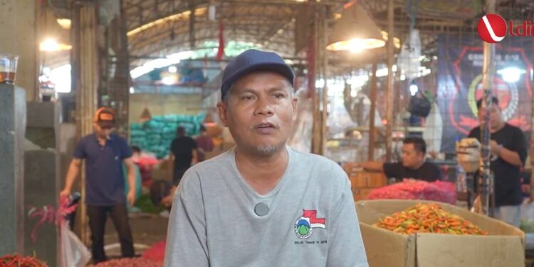 Warga LDII dan Pengusaha Cabai Aman Fauzi. Foto: LINES.