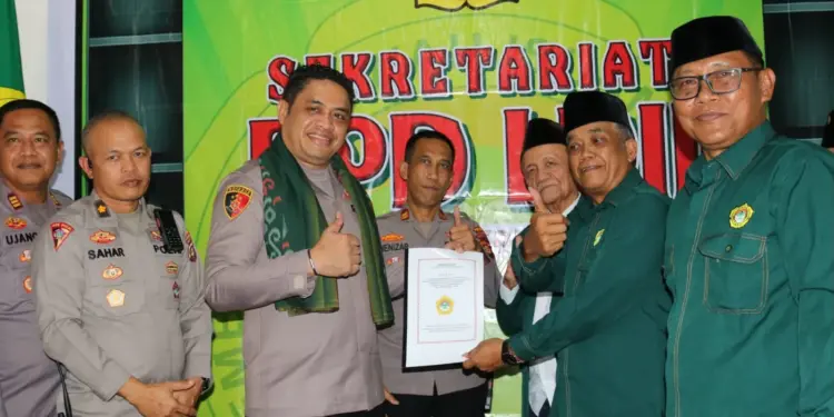 Kapolres Ogan Komering Ulu (OKU) AKBP Helmy Tamaela mengajak pengurus LDII bersinergi menjaga keamanan dan ketertiban masyarakat (kamtibmas). Foto: LINES