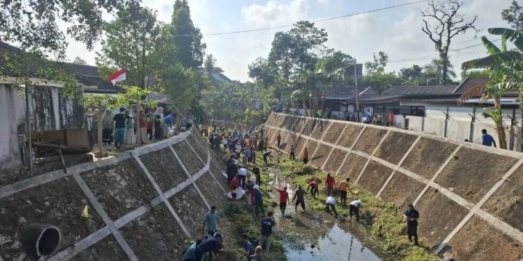 Aksi Kerja Bakti Nasional LDII Gunungkidul. Foto: LINES.