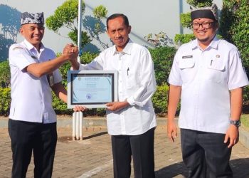 Warga LDII dan Dinsos PPKB Banyuwangi Kerja Sama Rawat Penampilan ODGJ