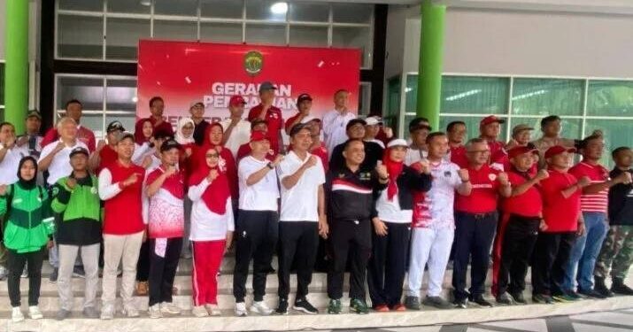 LDII Kaltim berpartisipasi pada Gerakan Bagi Bendera di Kaltim bersama Kesbangpol. Foto: LINES.