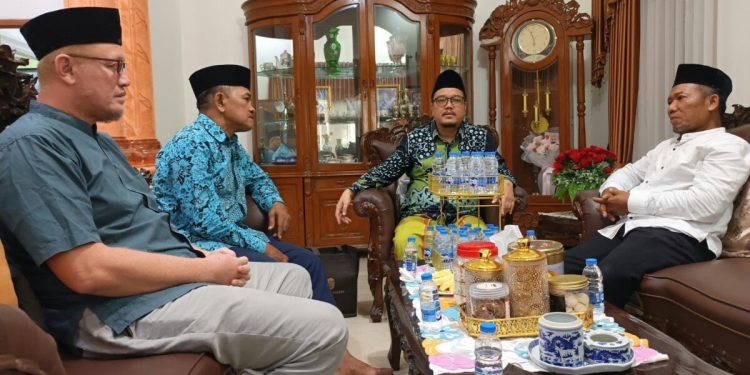 DPD LDII Kabupaten Serang silaturahim dengan Kepala Kementerian Agama (Kemenag) Kabupaten Serang, Uesul Qurni. Foto: LINES
