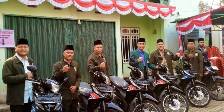 DPD LDII Kota Pagar Alam menerima bantuan enam unit sepeda motor dari Yayasan Khoirun Nadzar. Foto: LINES