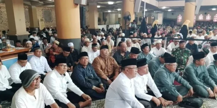 DPD LDII Kota Bandung menghadiri Tabligh Akbar memperingati Hari Jadi ke-216 Kota Bandung. Foto: LINES
