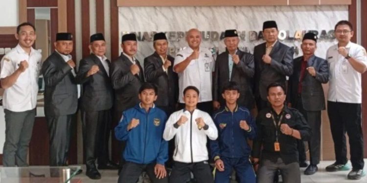 Dua Pesilat LDII Jateng asal Klaten dan Surakarta bertanding ke World Cup Junior Championship di Uzbekistan. Foto: LINES.
