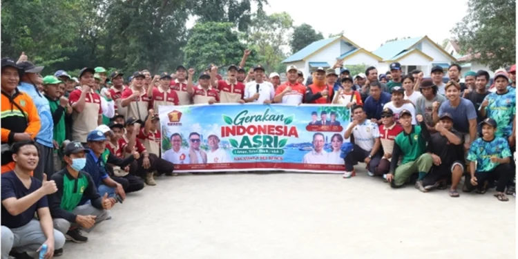 Sebanyak 75 warga LDII Sei Beduk berpartisipasi dalam Gerakan Indonesia Aman, Sehat, Resik, dan Indah (Asri). Foto: LINES